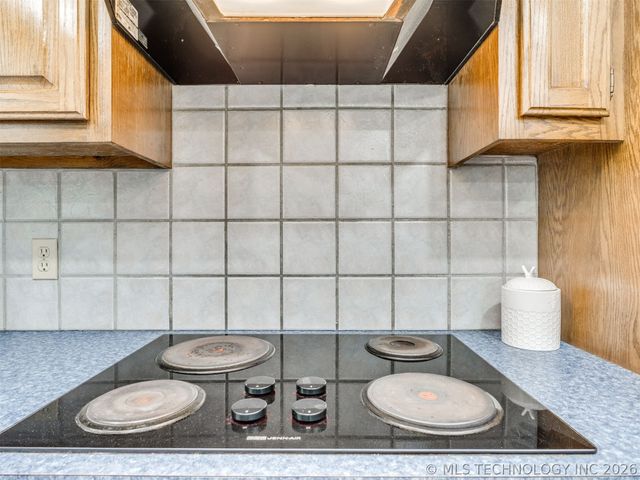 32069 Meadow Lane, Mannford, OK 74044