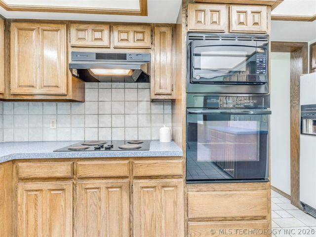 32069 Meadow Lane, Mannford, OK 74044