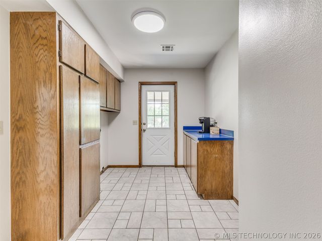 32069 Meadow Lane, Mannford, OK 74044