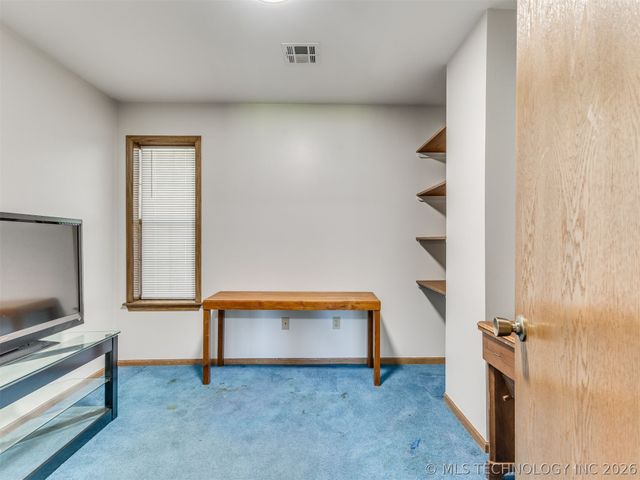 32069 Meadow Lane, Mannford, OK 74044