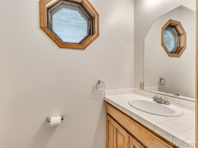 32069 Meadow Lane, Mannford, OK 74044