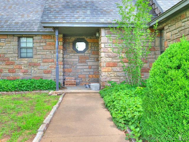32069 Meadow Lane, Mannford, OK 74044
