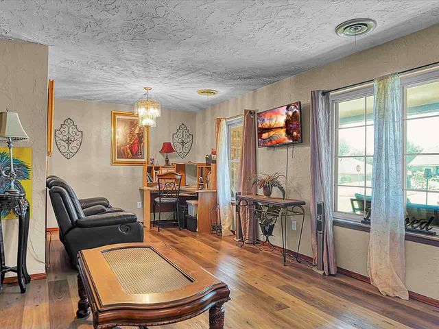 4701 NW Meadowbrook Dr, Lawton, OK 73505