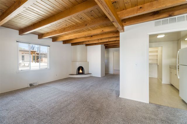 110 Camino Santiago A&B, Santa Fe, NM 87501