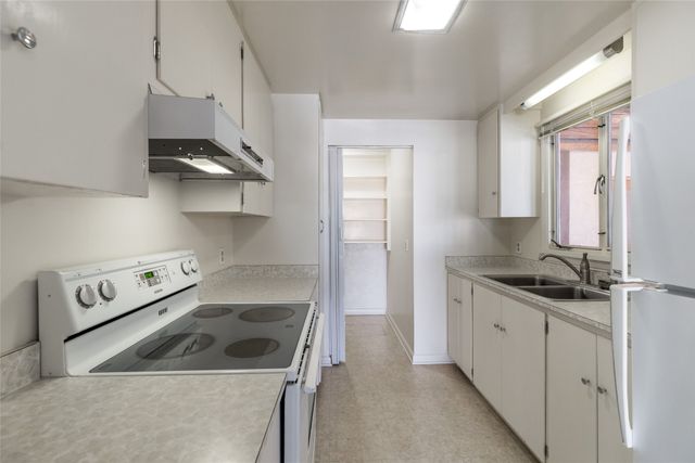 110 Camino Santiago A&B, Santa Fe, NM 87501