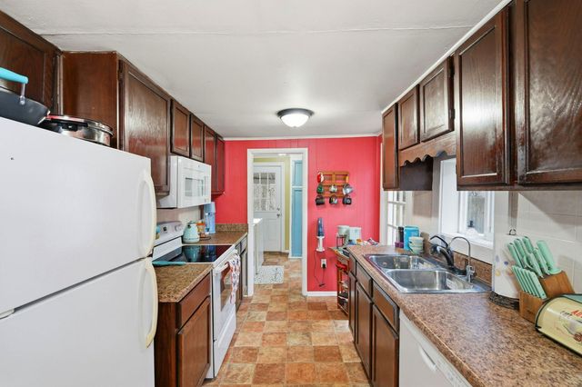 3292 Maple Street, Hollister, MO 65672