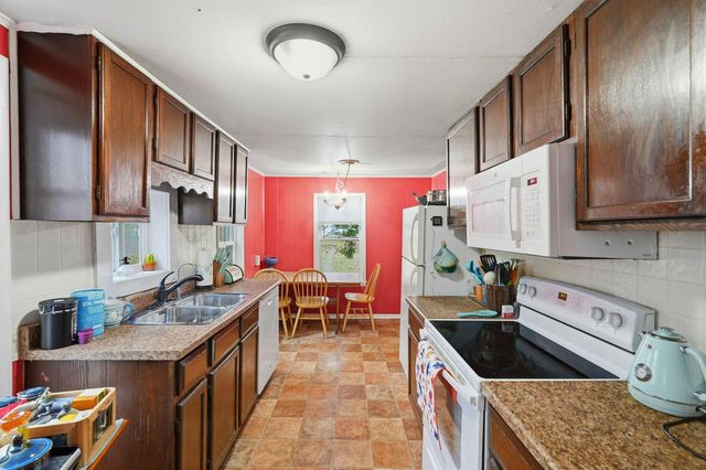 3292 Maple Street, Hollister, MO 65672