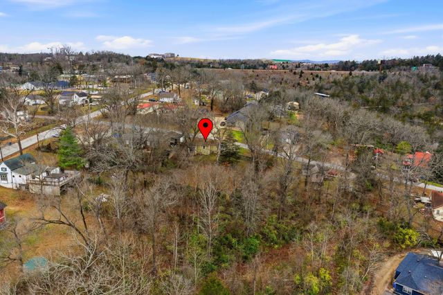 3292 Maple Street, Hollister, MO 65672