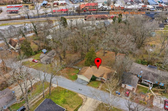 3292 Maple Street, Hollister, MO 65672