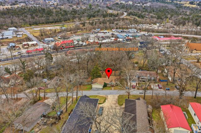 3292 Maple Street, Hollister, MO 65672