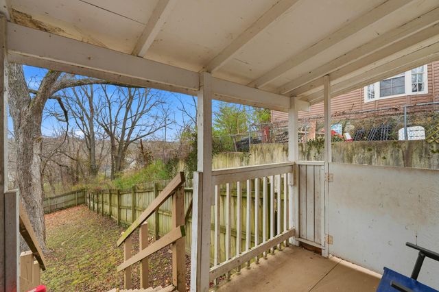 3292 Maple Street, Hollister, MO 65672