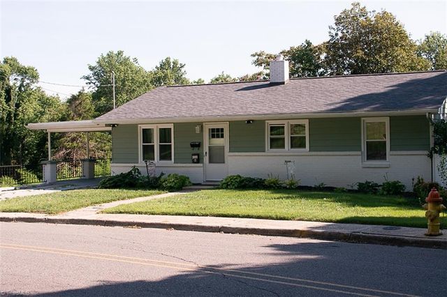 226 E Lebanon Street, Mount Airy, NC 27030