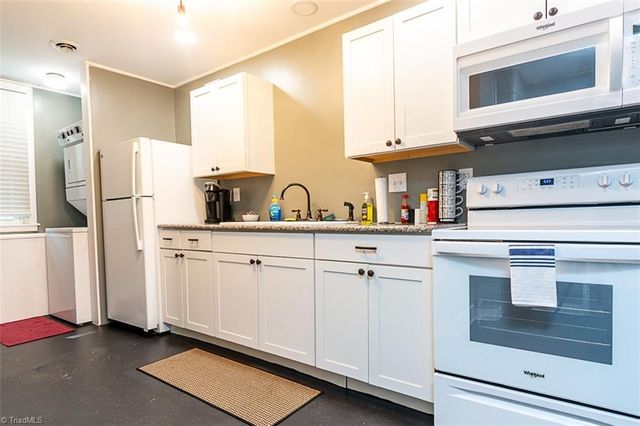 226 E Lebanon Street, Mount Airy, NC 27030
