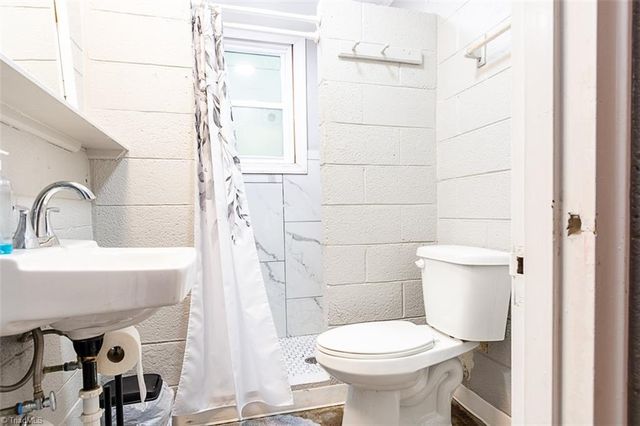 226 E Lebanon Street, Mount Airy, NC 27030