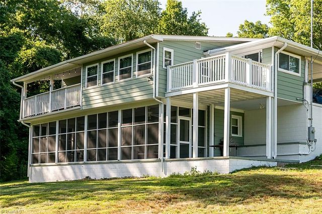 226 E Lebanon Street, Mount Airy, NC 27030