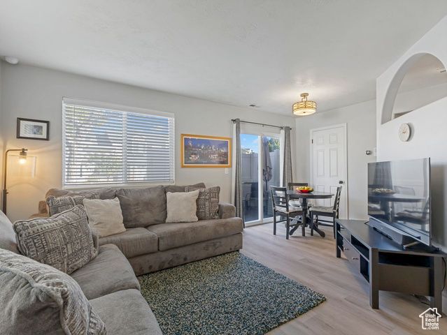 6811 S ETRUSCAN WAY, West Jordan, UT 84084