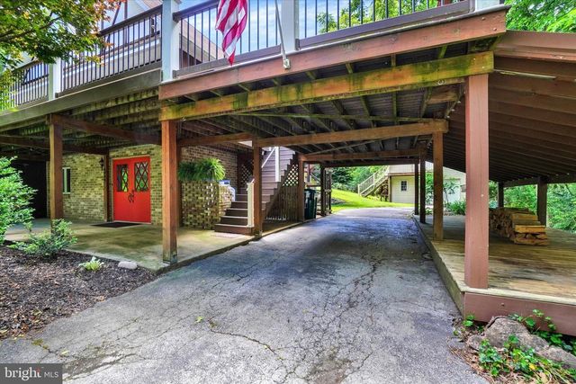 3993 TROUT RUN RD, York, PA 17406