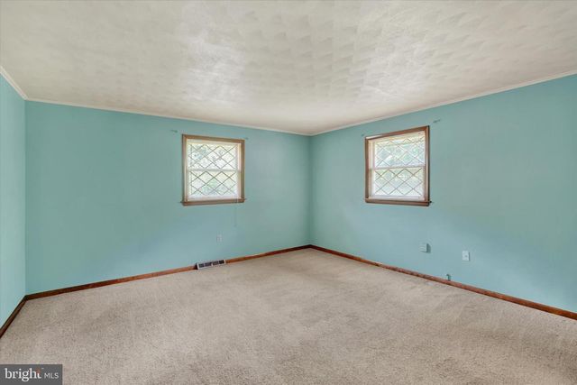 3993 TROUT RUN RD, York, PA 17406