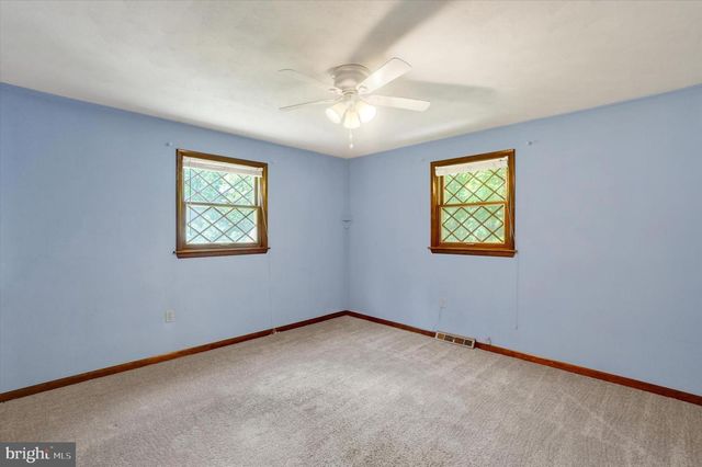 3993 TROUT RUN RD, York, PA 17406