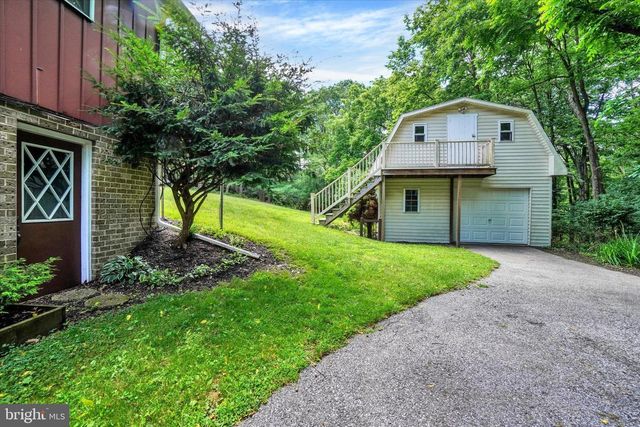 3993 TROUT RUN RD, York, PA 17406