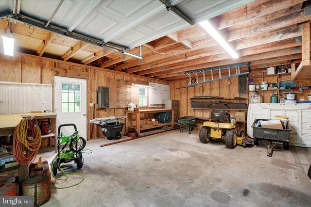 3993 TROUT RUN RD, York, PA 17406