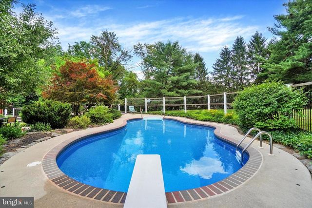 3993 TROUT RUN RD, York, PA 17406