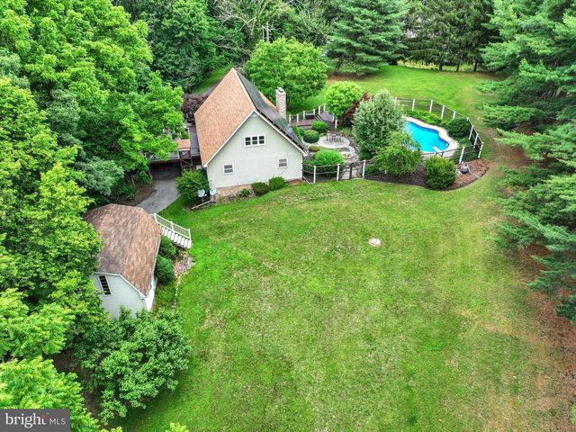 3993 TROUT RUN RD, York, PA 17406