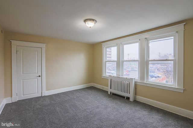 8 IRVING PL, Baltimore, MD 21208