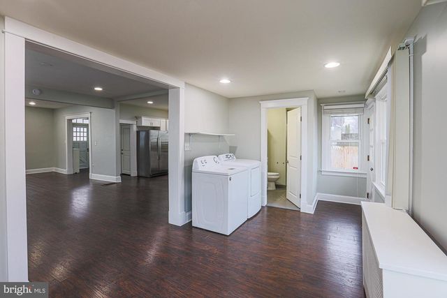 8 IRVING PL, Baltimore, MD 21208