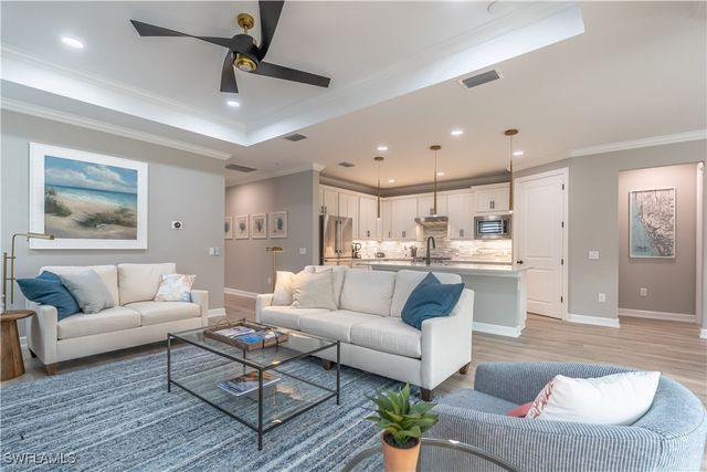 6754 Pennyroyal DR, Naples, FL 34114