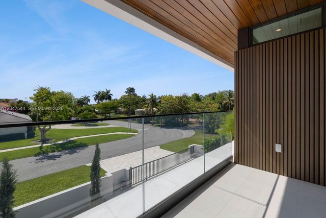 1099 NE 4th Avenue, Boca Raton, FL 33432