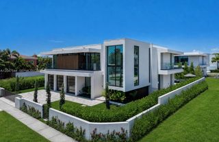 1099 NE 4th Avenue, Boca Raton, FL 33432