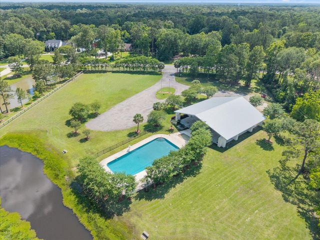 626 N Commons View Drive, Houston, TX 77336