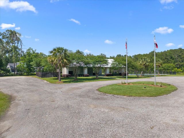 626 N Commons View Drive, Houston, TX 77336