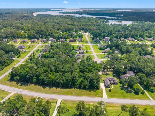 626 N Commons View Drive, Houston, TX 77336
