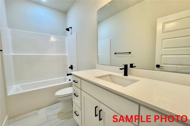 6004 SW Omaha Avenue, Bentonville, AR 72713