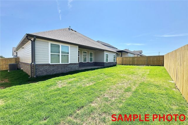 6004 SW Omaha Avenue, Bentonville, AR 72713