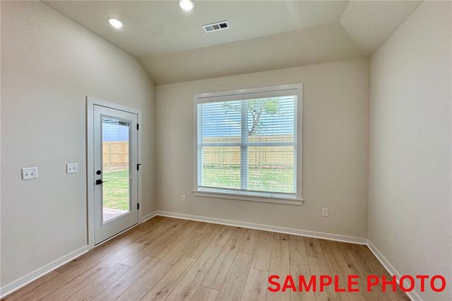6004 SW Omaha Avenue, Bentonville, AR 72713