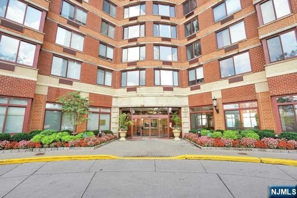 100 Old Palisade Road 3505, Fort Lee, NJ 07024