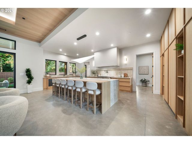 1408 Nw 158TH St, Vancouver, WA 98685