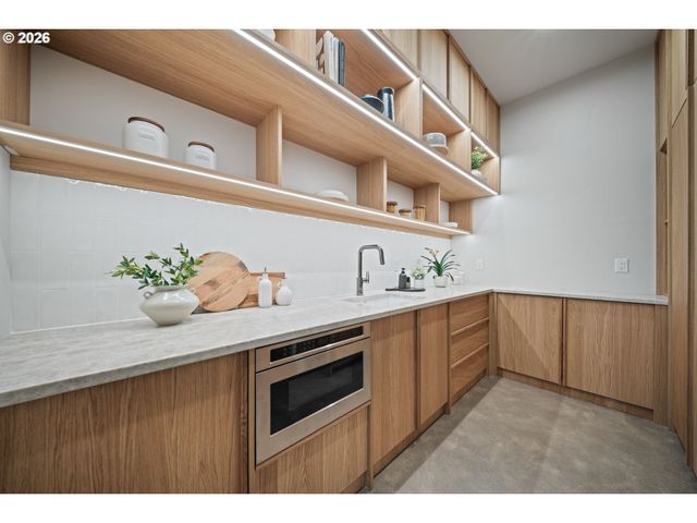 1408 Nw 158TH St, Vancouver, WA 98685