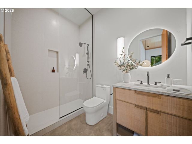 1408 Nw 158TH St, Vancouver, WA 98685