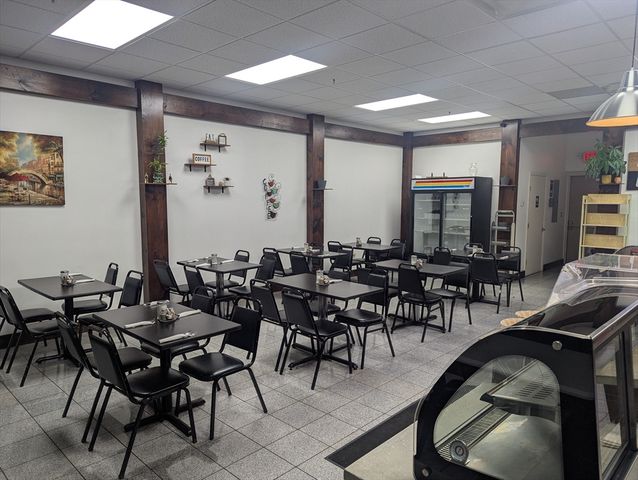 679 Washington St, Attleboro, MA 02703