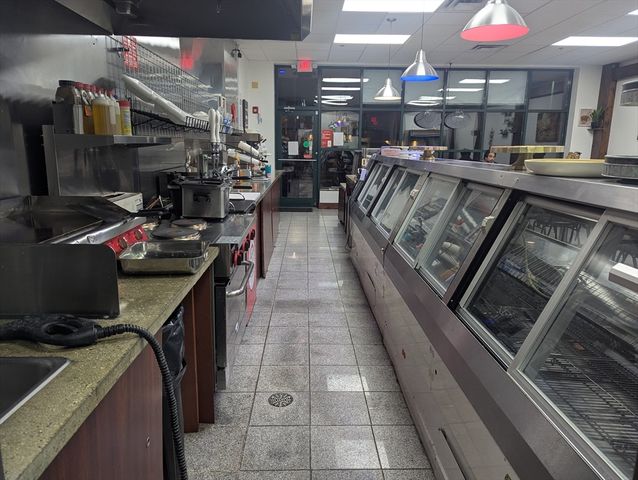 679 Washington St, Attleboro, MA 02703