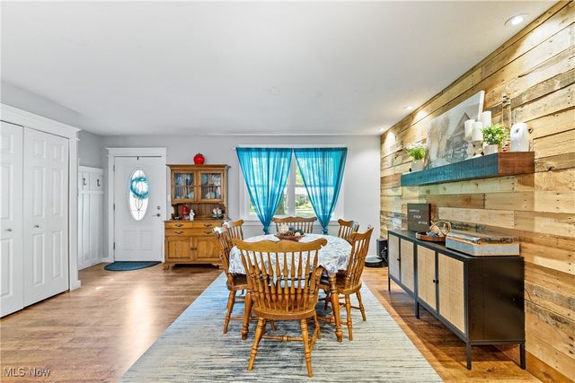 6407 Southview Drive, New Franklin, OH 44216