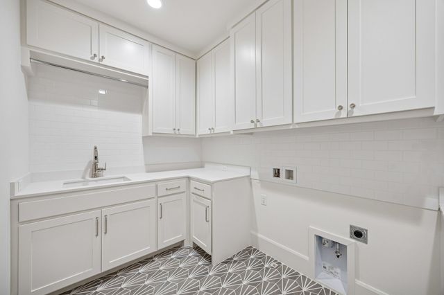 9514 Still Creek Lane, Dallas, TX 75238