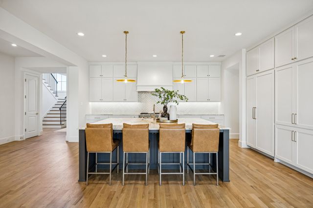 9514 Still Creek Lane, Dallas, TX 75238