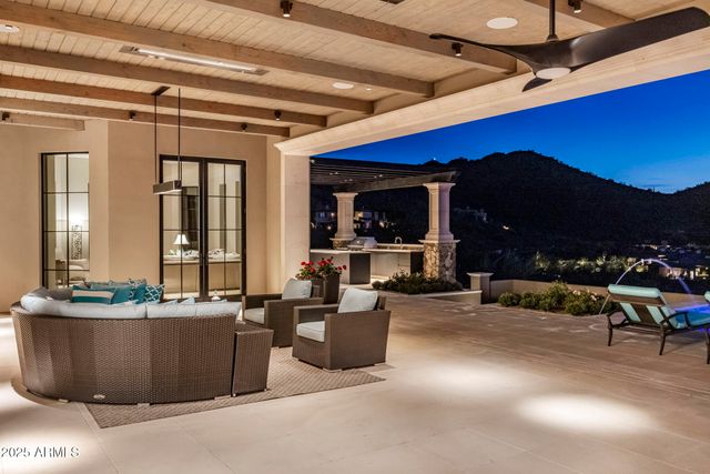 10739 E DIAMOND RIM Drive, Scottsdale, AZ 85255
