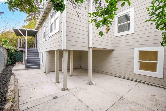 1812 Woolsey St, Berkeley, CA 94703