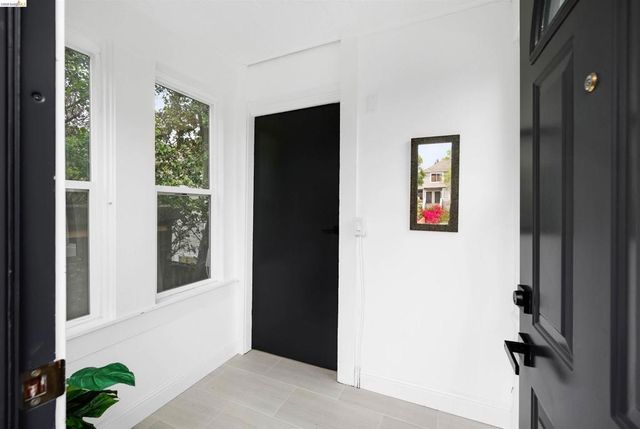 1812 Woolsey St, Berkeley, CA 94703